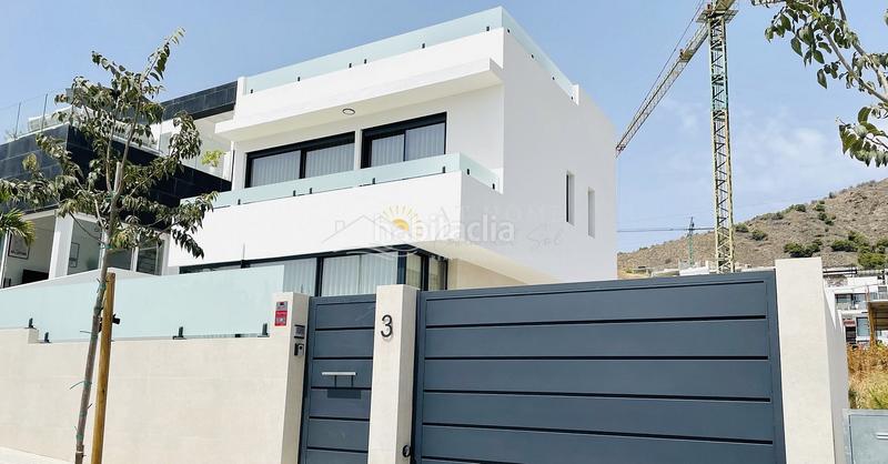 Foto df4461e3-e876-43b9-9982-7f99e2d7faf8. Location maison avec parking piscine dans Centro Nerja