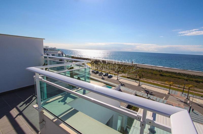 Foto 077c4141-f7b2-4f95-85ce-2c74503441ba. Apartment with heating parking pool in El Morche Torrox