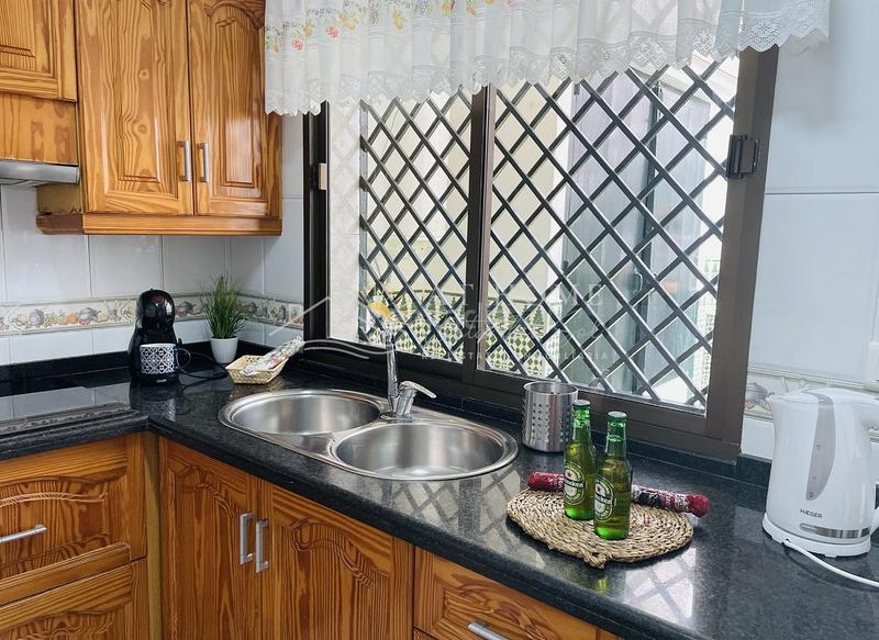 Foto 238a5b28-d1b8-48f4-803b-8e8c3c18f270. Affitto casa in Centro Nerja