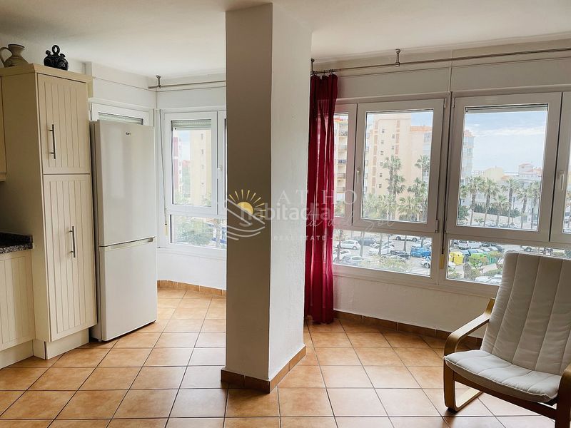 Foto ed80f4cb-5b60-4289-b35d-550d6a089c49. Apartamento piso en avenida el faro en El Peñoncillo Torrox