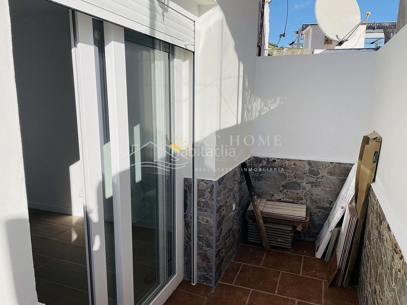 Foto 0a88e23f-0e73-4bf5-852a-55ebaefb42b1. Piso obra nueva . en Torrox pueblo Torrox