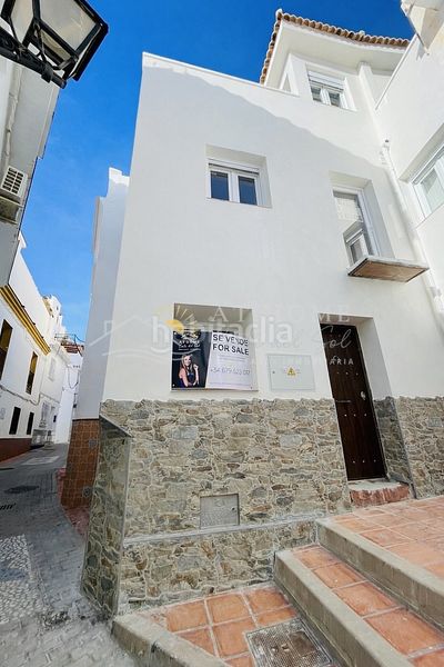 Foto 0bcec96c-ef3c-4fda-92fd-ea37426b30fc. Piso obra nueva . en Torrox pueblo Torrox