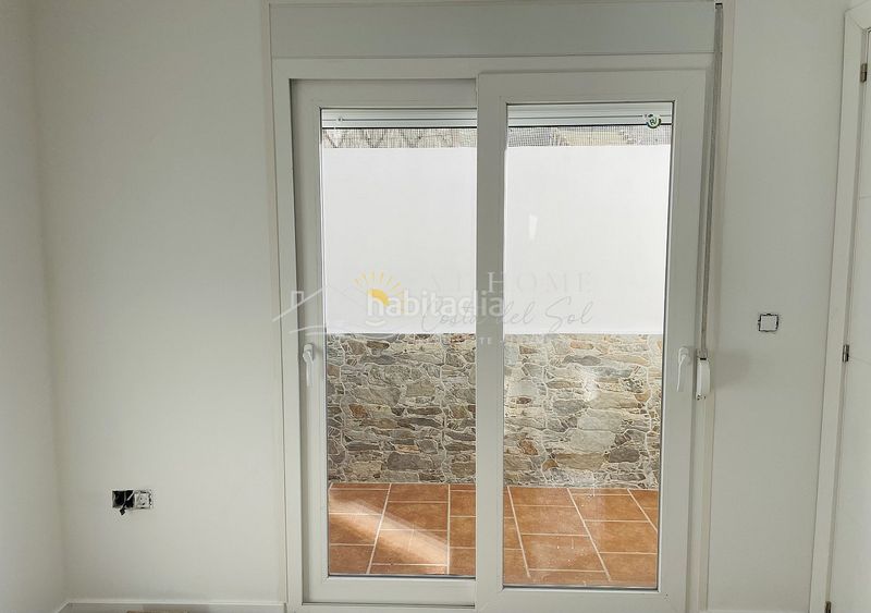 Foto 19bce047-f93f-4250-9914-f1071f7e4bc5. Piso obra nueva . en Torrox pueblo Torrox