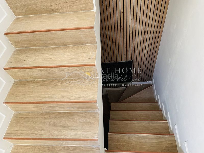 Foto 5133a439-5096-46e3-9710-091fc90ad4f3. Piso obra nueva . en Torrox pueblo Torrox