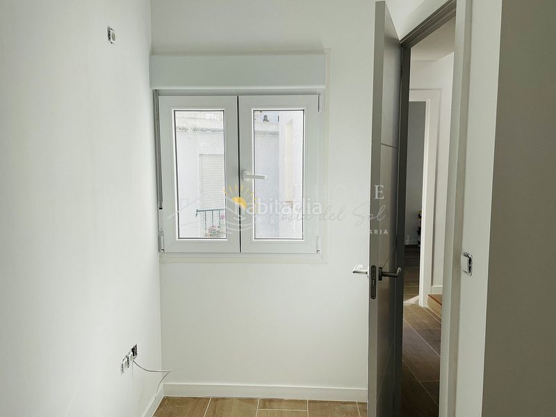 Foto 7b9c3992-7d34-46ab-8a06-2673f541918c. Piso obra nueva . en Torrox pueblo Torrox