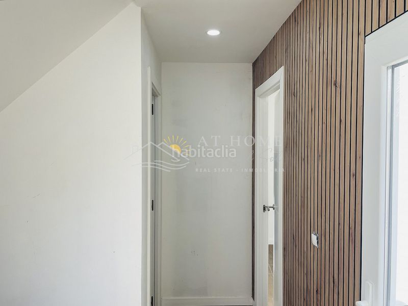 Foto ee3c5f8b-42b1-4fb0-9e14-f3ddb3615ff9. Piso obra nueva . en Torrox pueblo Torrox