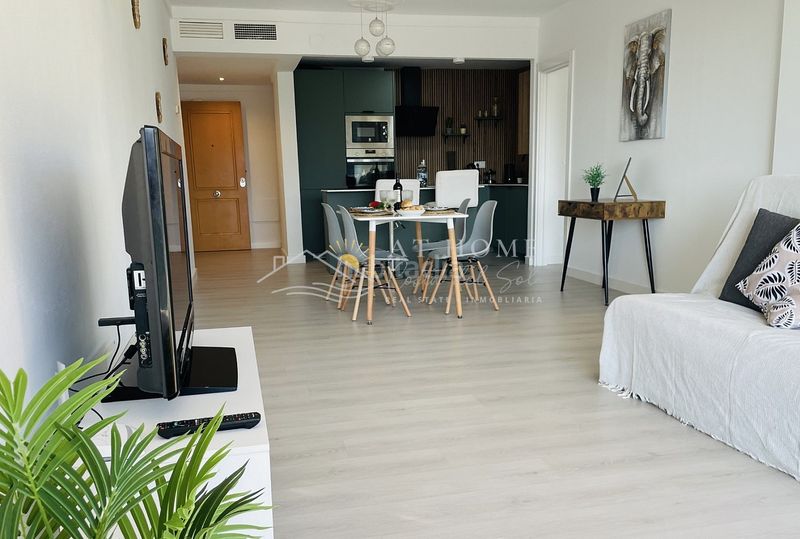 Foto 0870f4d0-d4bb-479b-bdb5-c0b1935a4c2b. Apartament amb piscina a Centro Nerja