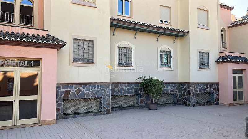 Foto 30ac4110-1d93-490c-8e5f-1e635317900c. Apartament amb piscina a Centro Nerja