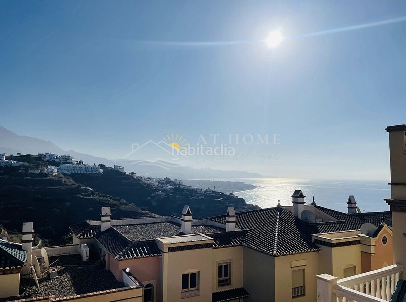 Foto 811661e4-0fb6-42dc-9ee7-bb70e2c50ca5. Apartament amb piscina a Centro Nerja