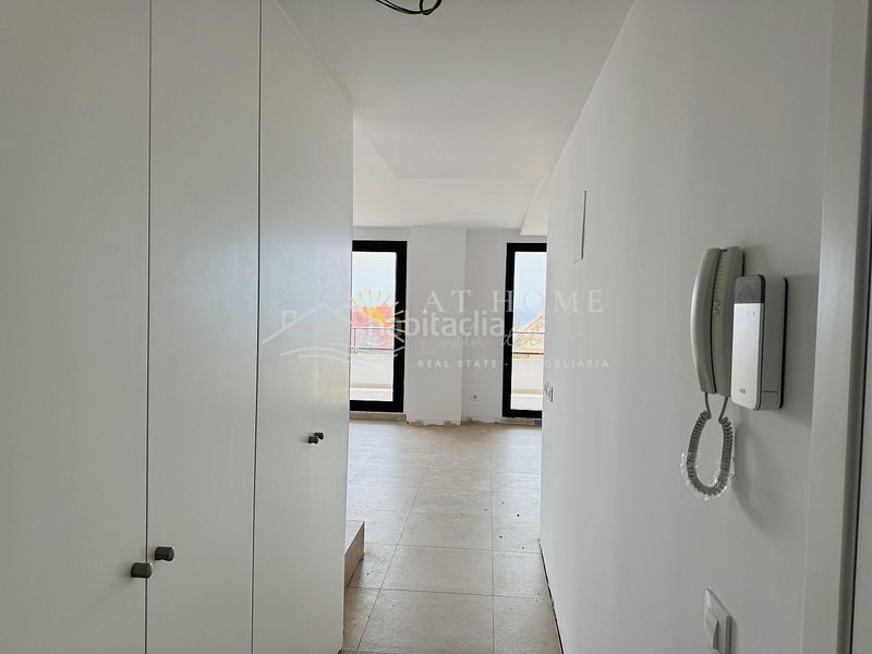 Foto 4ed699b7-6637-44b1-b4e5-f466e2a94f7f. Apartament amb aparcament piscina a El Peñoncillo Torrox