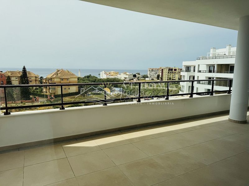 Foto ebabeb0b-0013-48be-a888-fe2982034914. Apartament amb aparcament piscina a El Peñoncillo Torrox