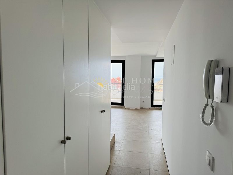 Foto f235ba42-a808-411c-a323-d2c6b827b9c4. Apartament amb aparcament piscina a El Peñoncillo Torrox