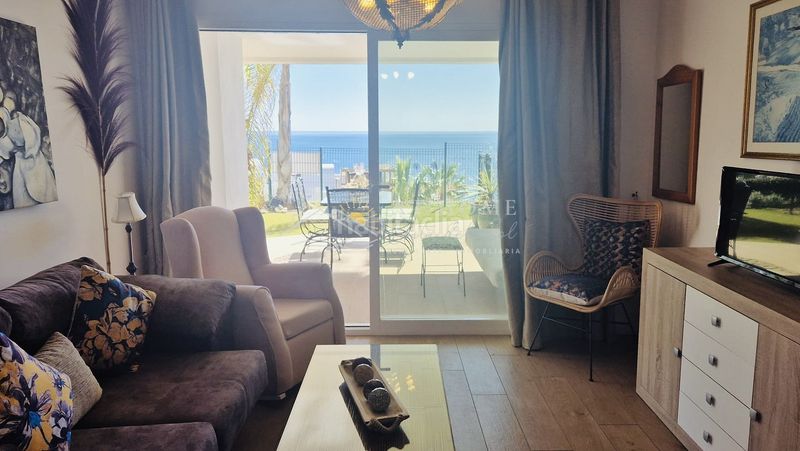 Foto 2cd24285-d1a3-43d8-9ddb-13876a91c371. Apartament amb aparcament piscina a Torrox pueblo Torrox