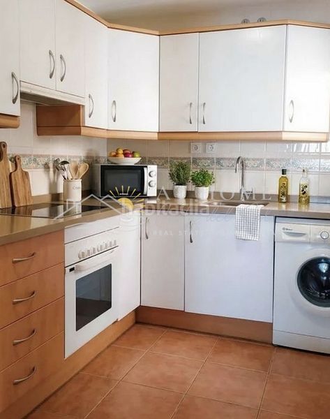 Foto 6c75dc54-eeb9-4ac2-af37-1b47417454bd. Apartament amb aparcament piscina a Centro Nerja