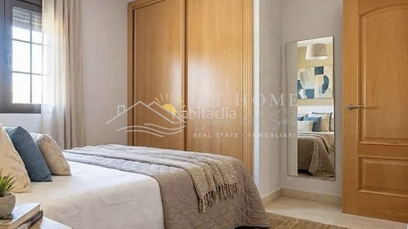 Foto 7b0381c9-cf89-46dd-926b-7b0cc2053589. Apartament amb aparcament piscina a Centro Nerja