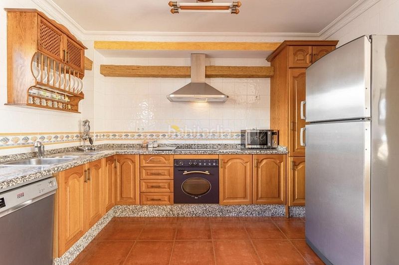 Foto 8a4c3b88-46a9-4ad7-abc4-28dc7ee51c91. Casa amb aparcament piscina a Centro Nerja