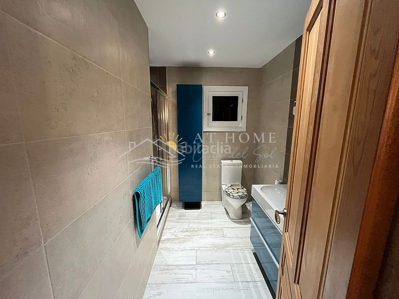 Foto df69e030-6dc8-4916-8c4c-c826ff7c9c04. Casa amb aparcament piscina a Torrox pueblo Torrox