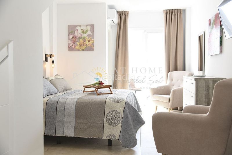 Foto f38f25a5-2991-4f28-aa7a-97158b525e37. Casa a Centro Nerja