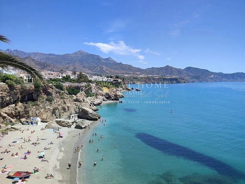 Foto b748627d-369a-463a-a90d-c34a1f2398f7. Apartament a Centro Nerja