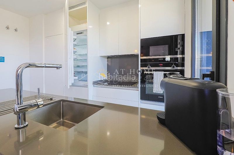 Foto 40b3a332-dcaa-46ba-ab28-140513efc7fc. Apartament amb aparcament piscina a Centro Histórico Málaga