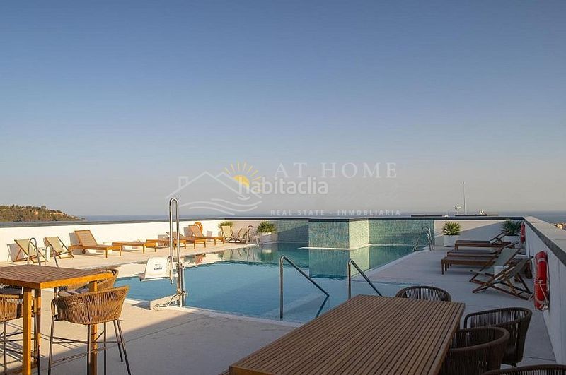 Foto 5fe1cadf-bd55-4998-9c98-c2295f849790. Apartament amb aparcament piscina a Centro Histórico Málaga