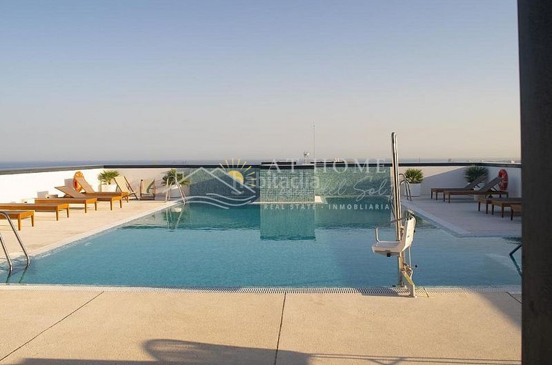 Foto 92b480a9-aa19-445c-b4ab-c8717f5451b8. Apartament amb aparcament piscina a Centro Histórico Málaga