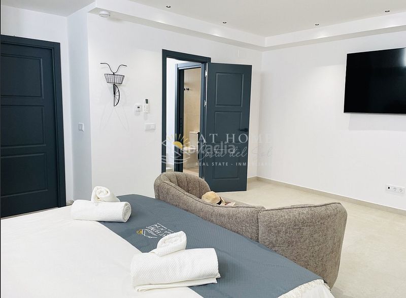 Foto d2791f37-5c25-4c42-b4cc-572e9e32def4. Casa amb aparcament piscina a Centro Nerja