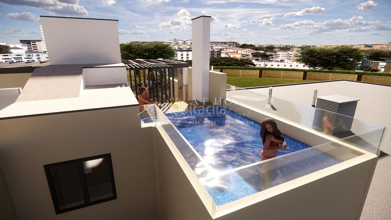 Foto cf1b9f5e-cd78-49e5-9fe7-edaaf7f7ce78. Pis amb piscina a Centro Nerja