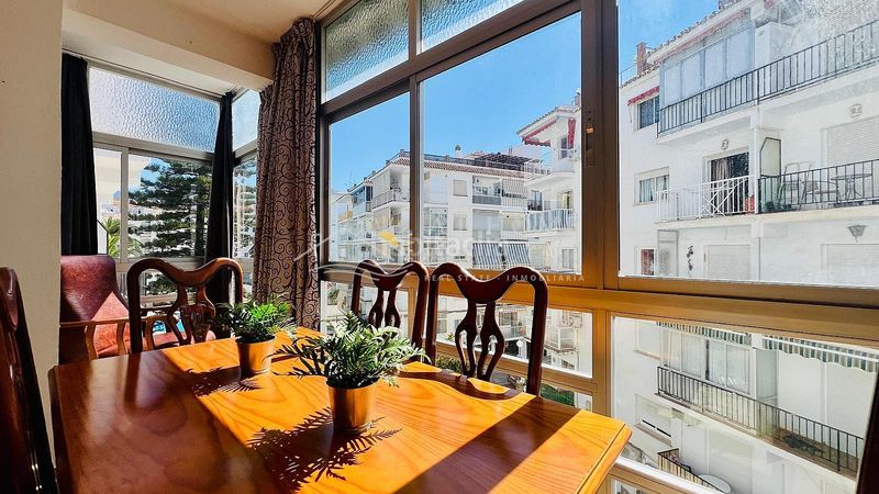 Foto 2a9c9a99-60c3-479c-af3c-84f4abc42748. Apartament amb aparcament piscina a Centro Nerja