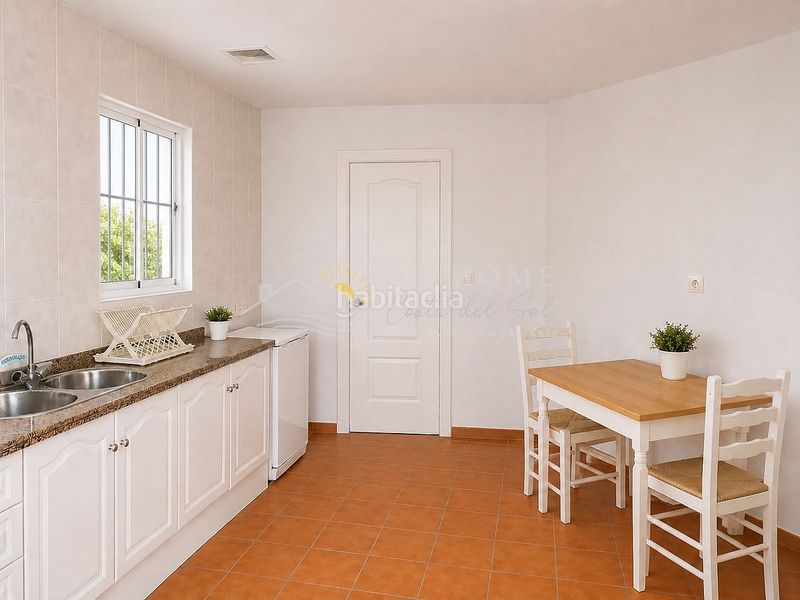 Foto c66f379c-55eb-491b-9448-504a7195cd4c. Casa a Urbanización Santa Rosa Torrox