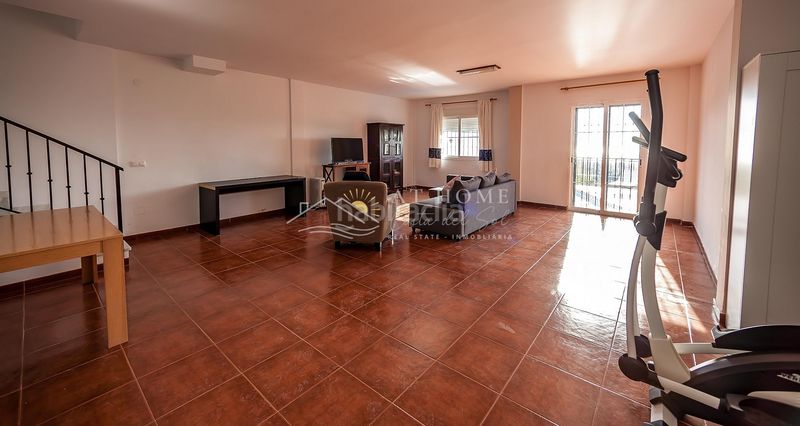 Foto c8218028-cda6-4d8f-ac01-96c0d4ed5892. Chalet con parcheggio piscina in Frigiliana