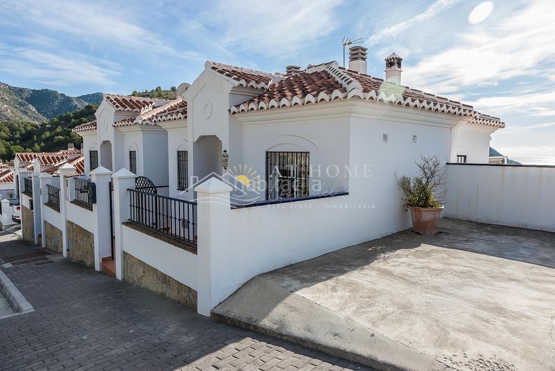 Foto d5f04a88-4f96-4677-aee2-c671943ec66f. Chalet con parcheggio piscina in Frigiliana