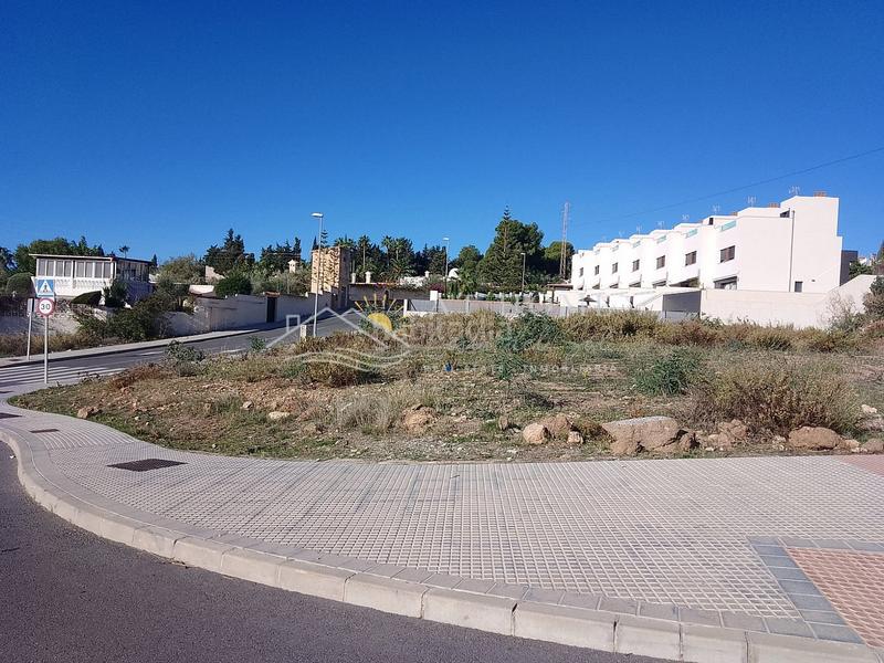 Foto eee6327c-ba54-4ca6-aee6-d79314153eee. Terreny residencial a Centro Nerja