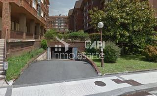Aparcament cotxe  Calle asteasuaín. En lasarteoria