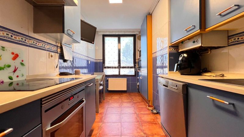 Foto 4aa2a8f1-d986-4c58-a050-6a18564019f6. Pis amb calefacció aparcament a Lasarte - Oria