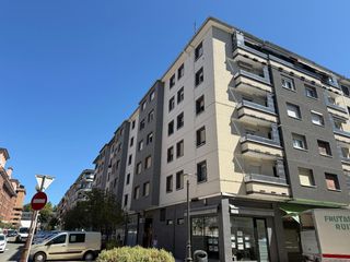 Flat in Lasarte - Oria. Centro