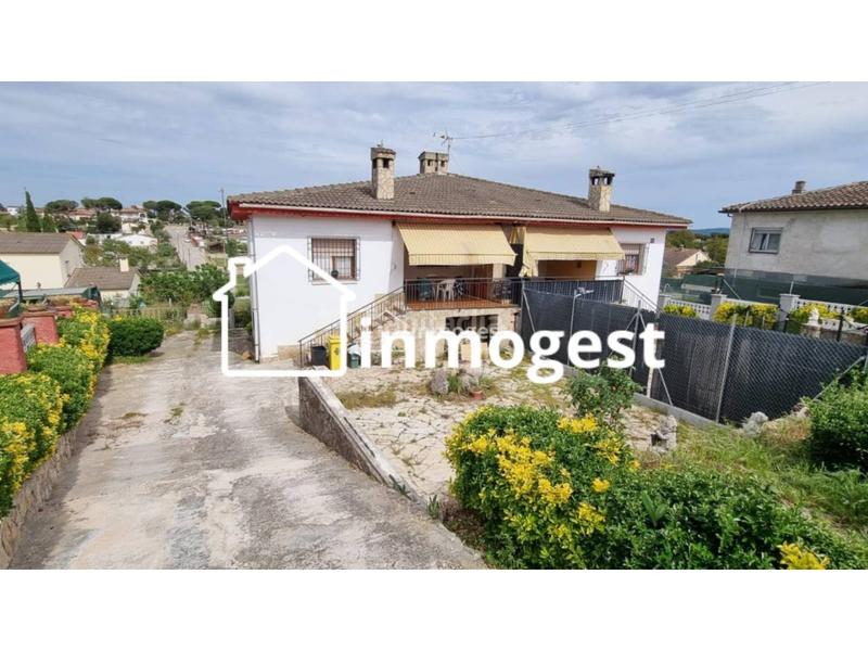 Foto 7f306c14-d067-48bf-9b8e-cf270436f507. Casa  en venta en les mallorquines en Sils