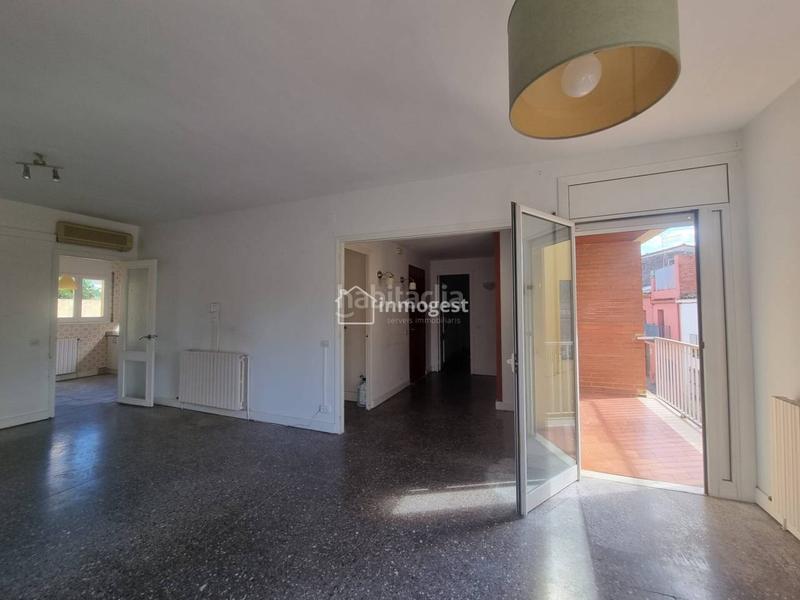 Foto 10c7dc1a-11f4-41c5-8977-1fd4974f9eb4. Casa  en venta en Barri Vell amplia y luminosa en Salt