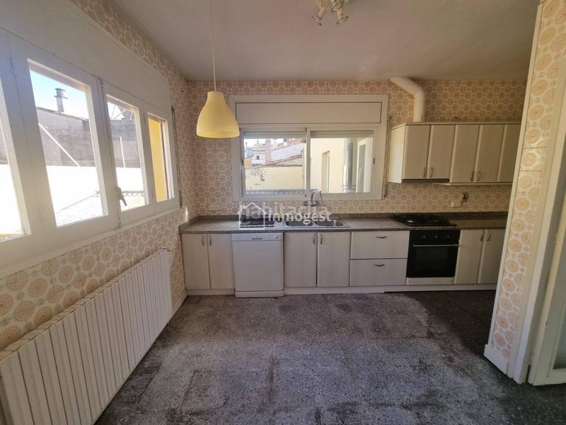 Foto 3cca8bcf-f710-4714-ba74-95805dff7b3e. Casa  en venta en Barri Vell amplia y luminosa en Salt