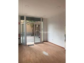 Lloguer Local Comercial  Calle anselm clave. Local en alquiler en plaza catalunya
