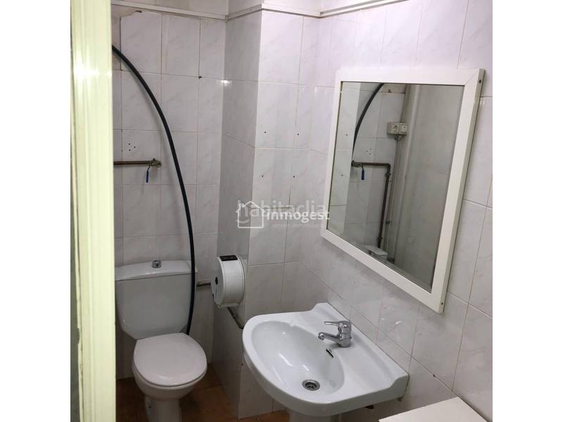 Foto cdaca19f-f4c7-4e52-bee0-bae8071b7b61. Rent business premise in Taialà - Germans Sabat Girona