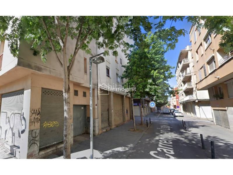 Foto eb2dc8c7-2db0-424f-88a1-15f65f98453e. Location parking voiture dans Santa Eugenia Girona