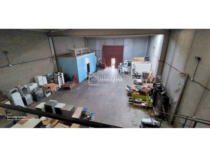 Foto b6d18a09-1ff7-44eb-b69f-42df1fd0d883. Fabrikhalle in Mas Xirgu Girona