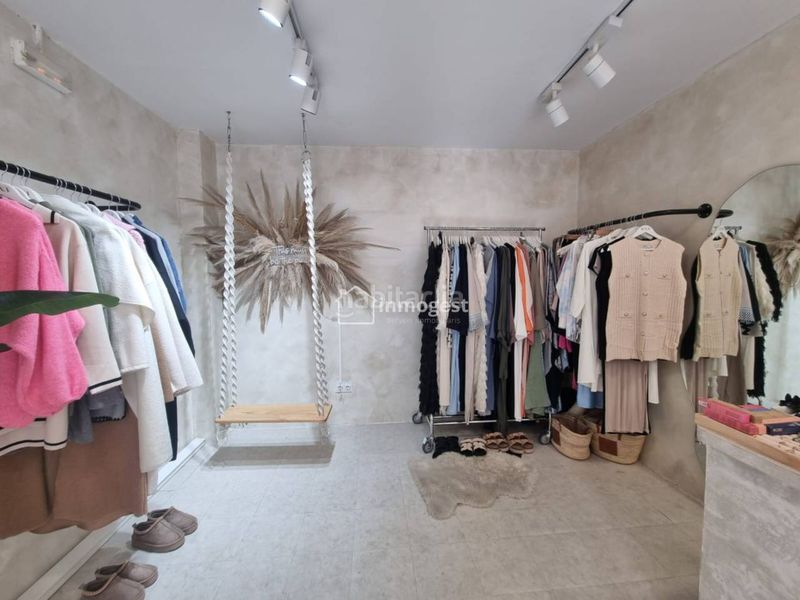 Foto b2711c24-2ee9-4d52-8bc2-a6b46cb92e18. Local comercial a Santa Eugenia Girona