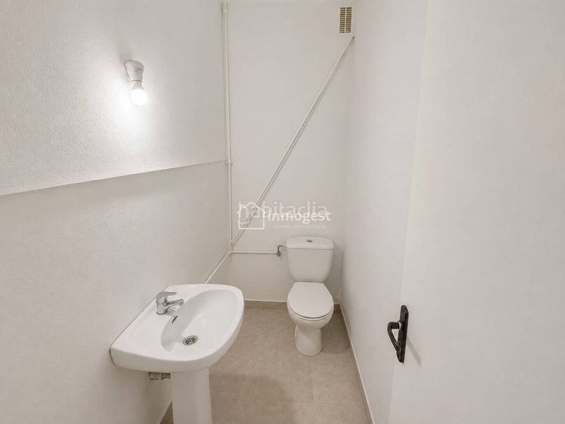 Foto bfa33e57-d860-4a95-9339-913f8e0f4bce. Local comercial a Santa Eugenia Girona