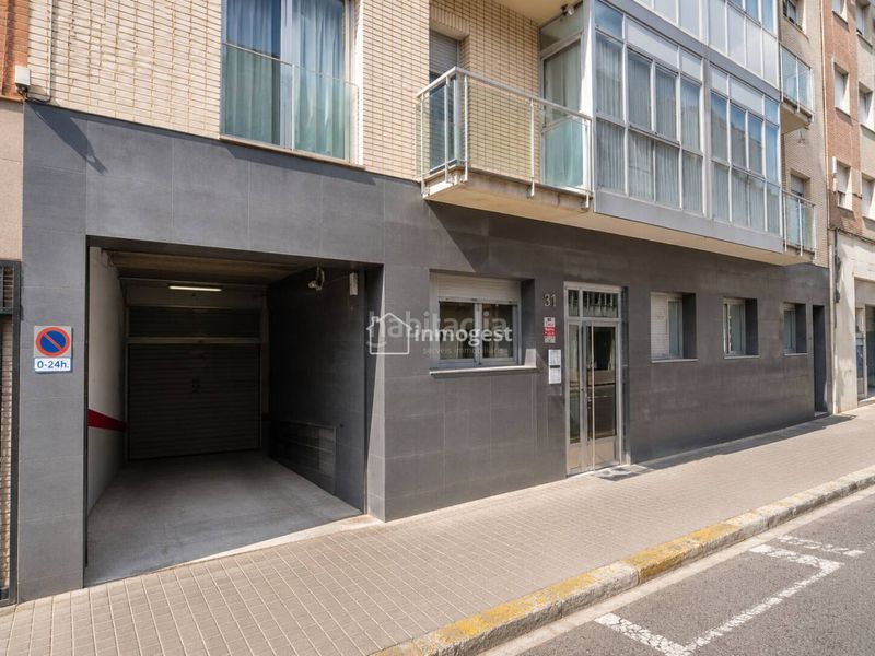 Foto 33f3cb3b-382a-41fa-beec-c7269dd09c89. Aparcament cotxe a Eixample Sud-Migdia Girona