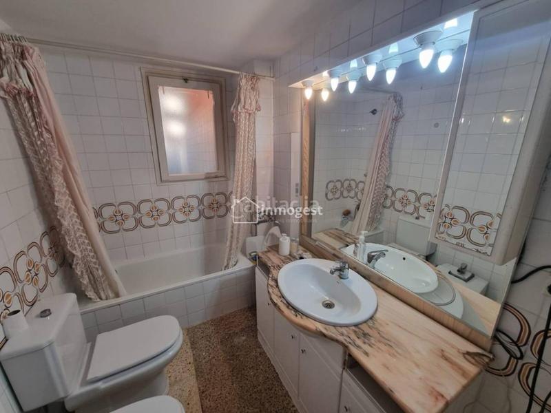 Foto 2b78ceaa-3fb1-4cb6-bb08-680a2ede4a49. Flat in Centre Salt