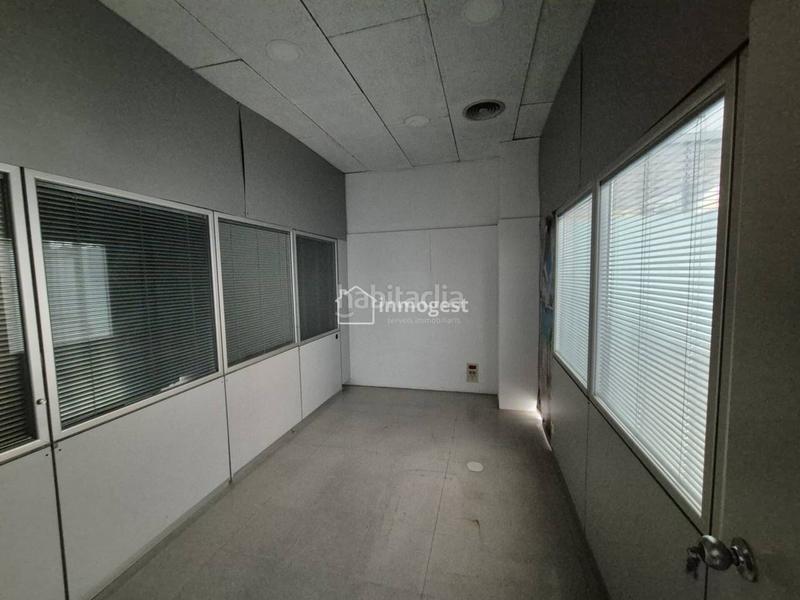 Foto ba33f51f-434d-4703-9051-a548299e1e9d. Alquiler local comercial local en alquiler en santa eugènia17006 en Girona