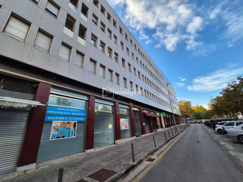 Foto d778b2f9-315c-4439-af30-ea1ef859b850. Alquiler local comercial local en alquiler en santa eugènia17006 en Girona