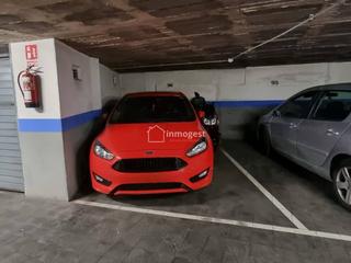 Parking coche  Orient. Plaza de parking en venta en calle orient, girona